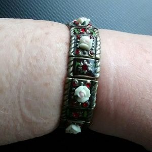 Red Crystal & Rose Stretch Bracelet